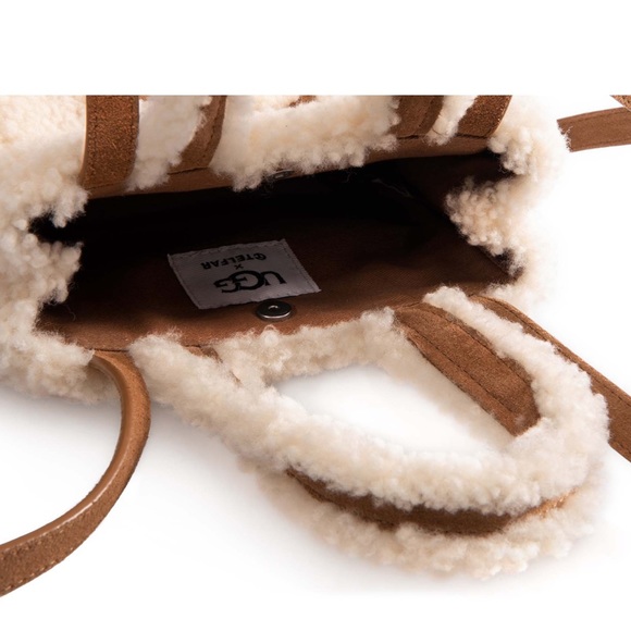 🆕UGG X TELFAR REVERSE SHEARLING MINI SHOPPING BAG WITH ATTACHED CROSSBODY STRAP - Picture 7 of 16